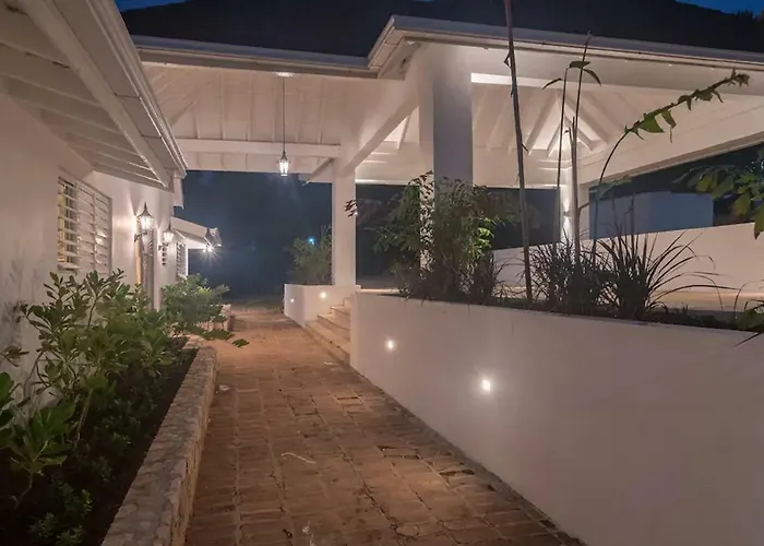 Hospitality Expert Eden View Pool Chef Villa Montego Bay
