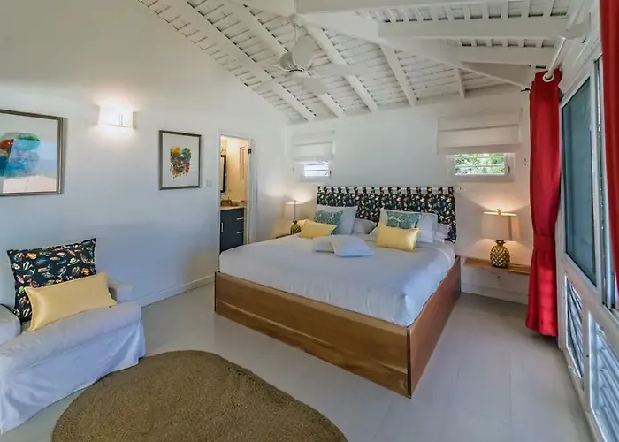 Hospitality Expert Eden View Pool Chef Pousada