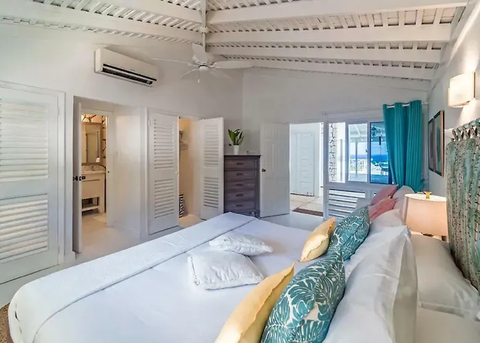 Hospitality Expert Eden View Pool Chef Villa Montego Bay